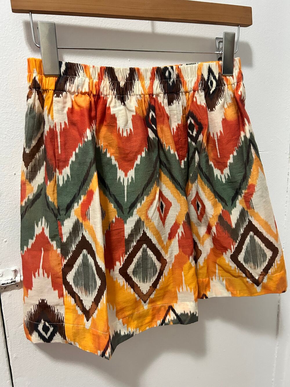 Ikat Diamond Print Pattern Shorts